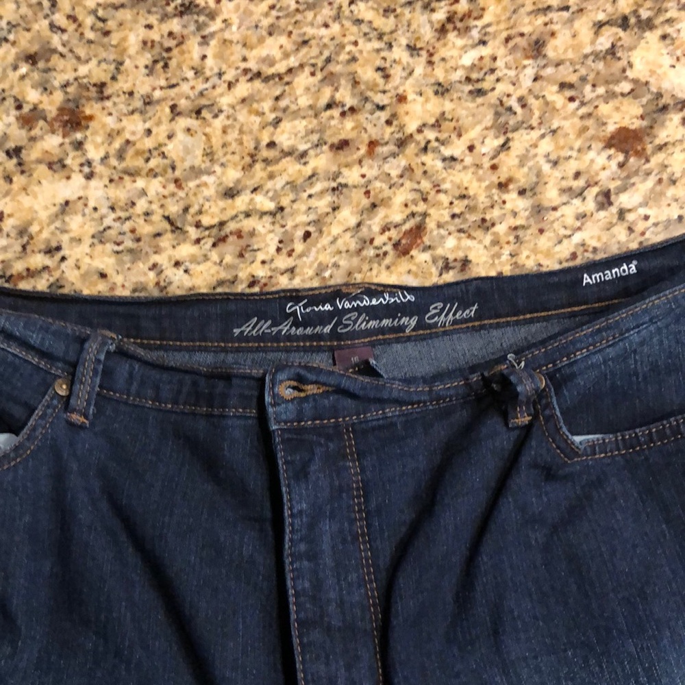 Capri jeans